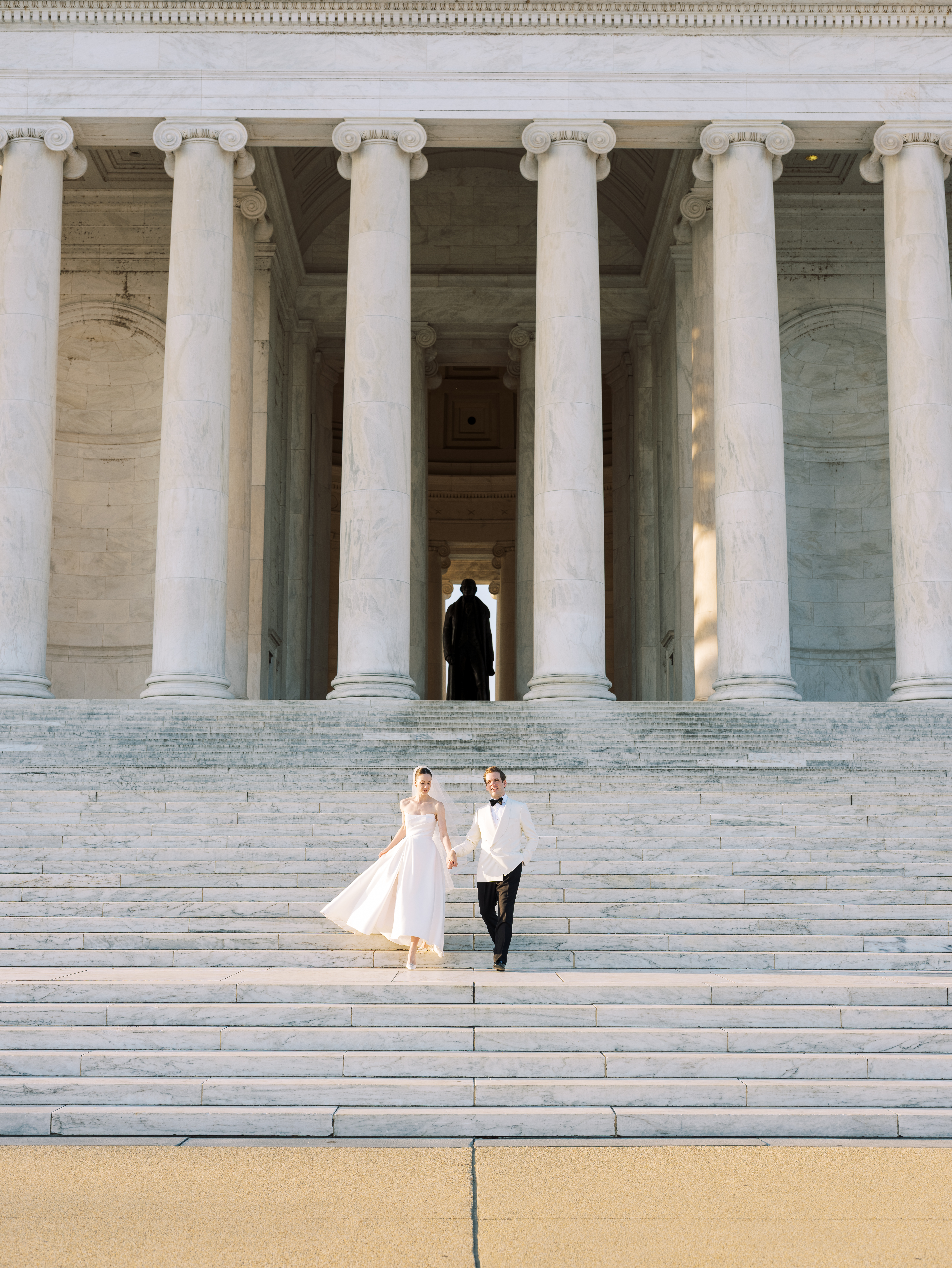Bride & Groom Intimate Wedding at Jefferson Memoiral